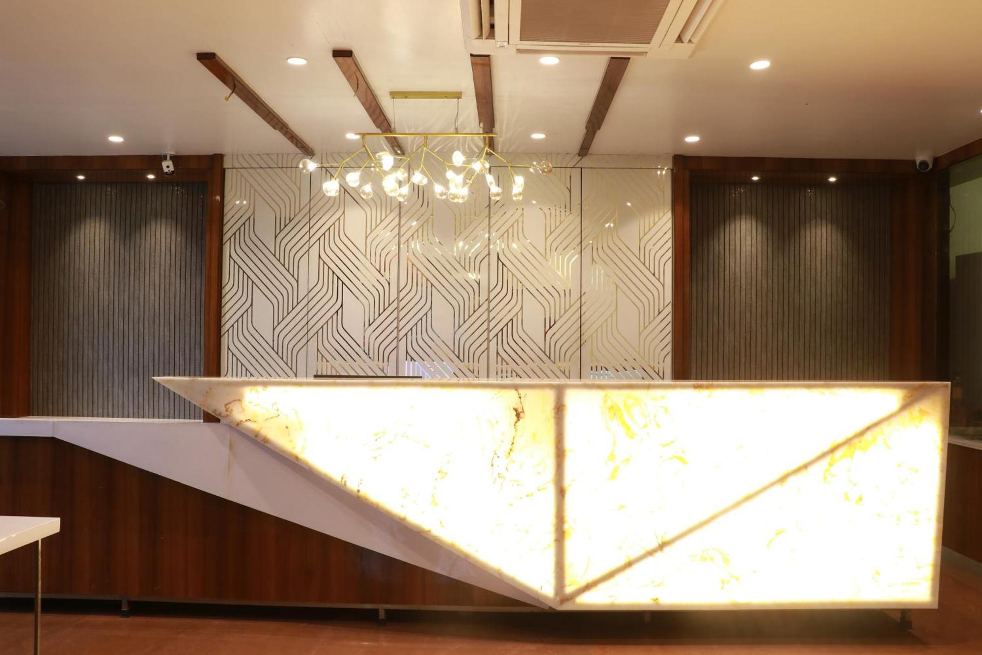 Hotel Yash Executive Aurangabad  Exteriör bild