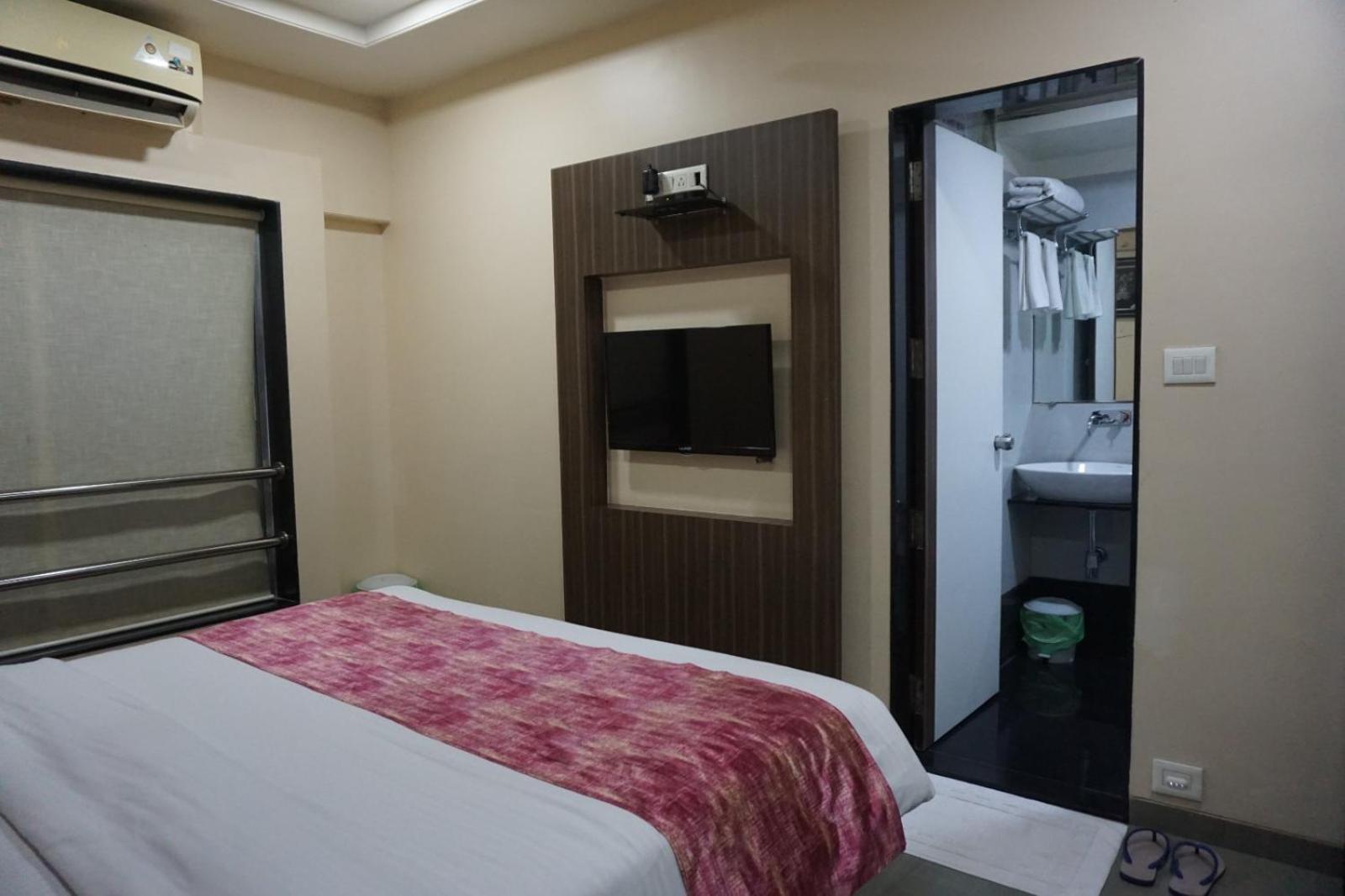 Hotel Yash Executive Aurangabad  Exteriör bild